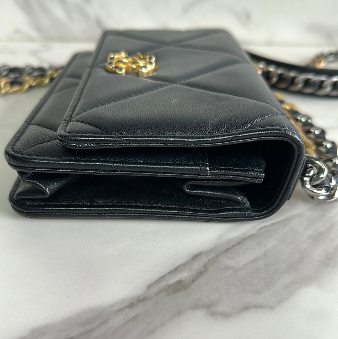 Chanel 19 Wallet on Chain in Black Quilted Lambskin, Preowned