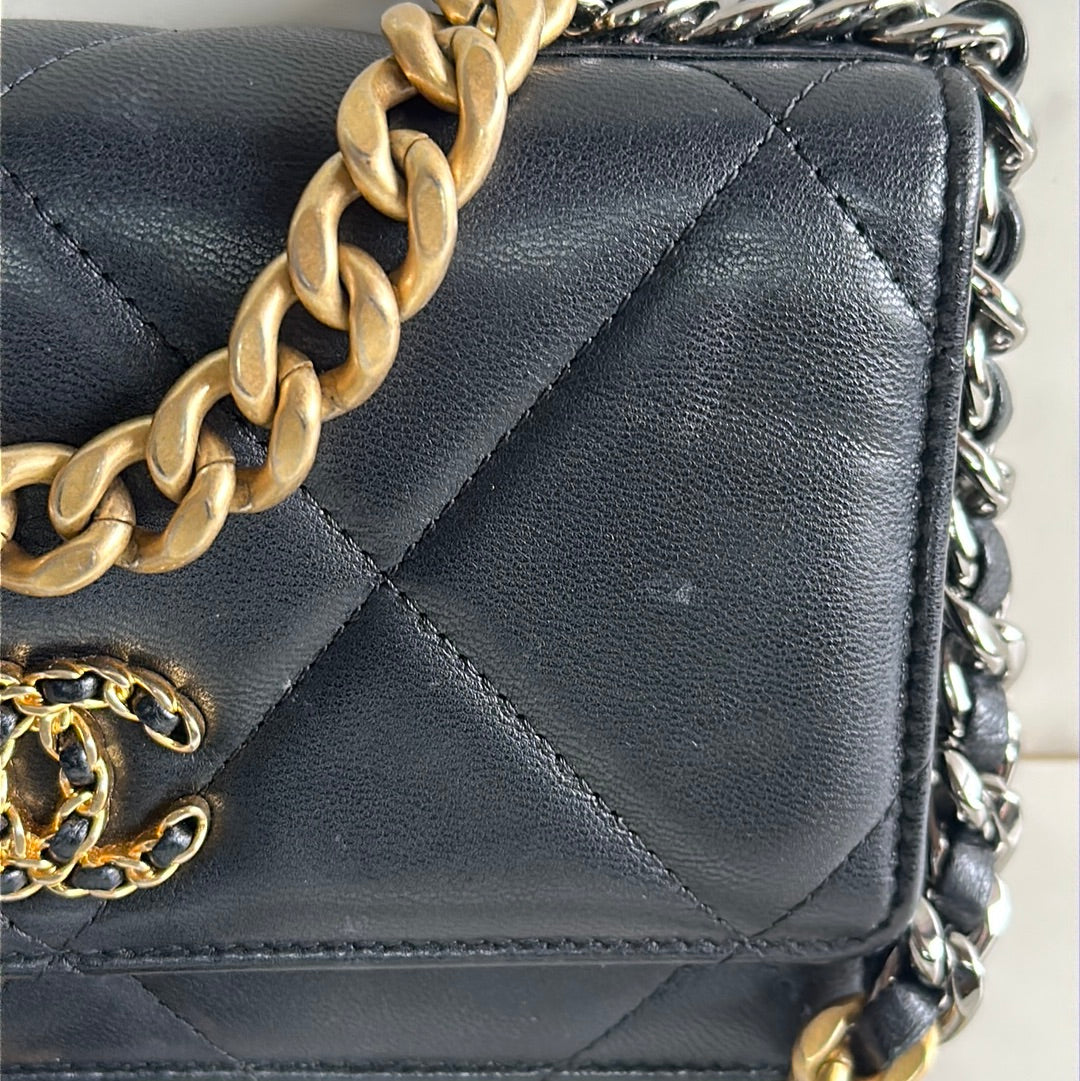 Chanel 19 Wallet on Chain in Black Quilted Lambskin, Preowned