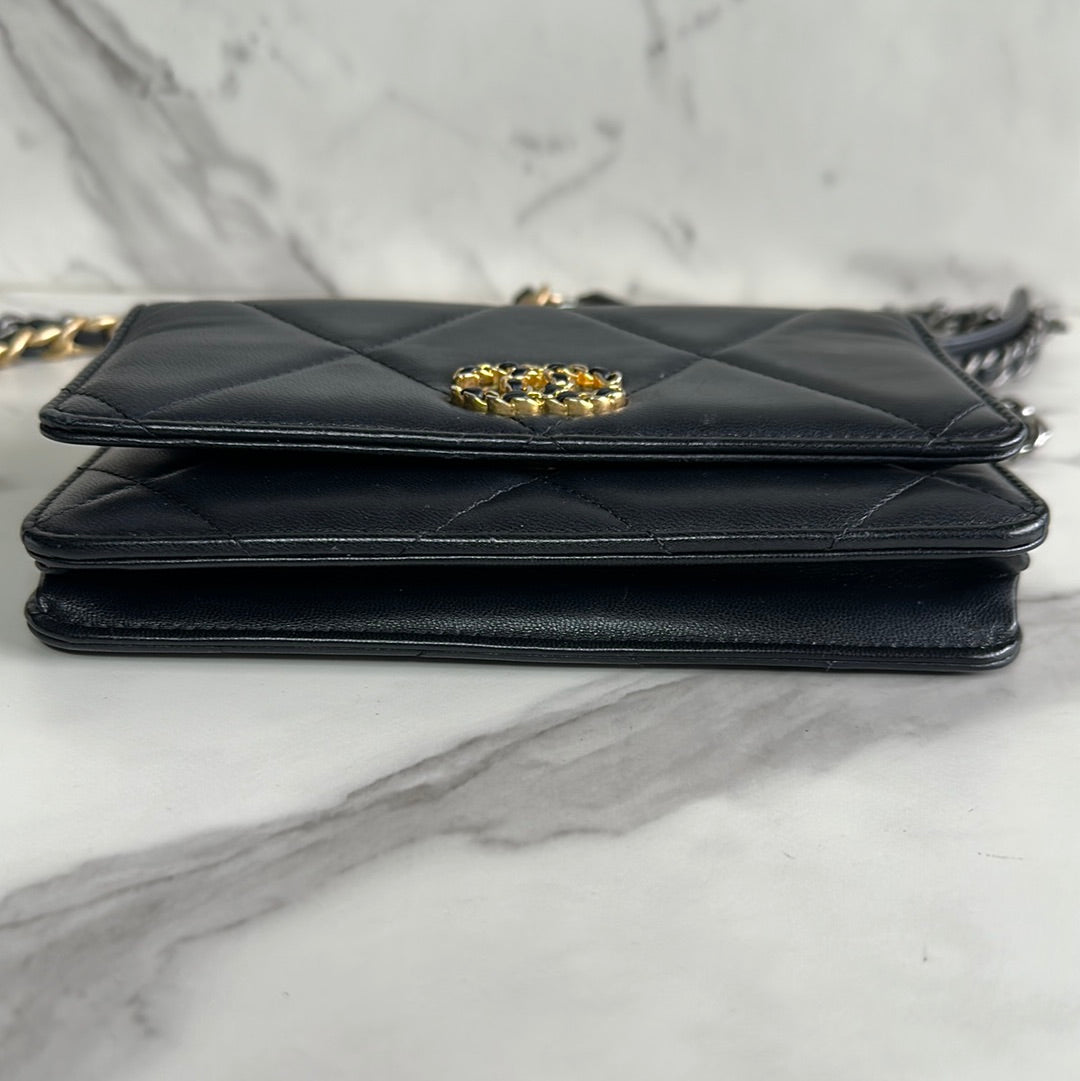 Chanel 19 Wallet on Chain in Black Quilted Lambskin, Preowned