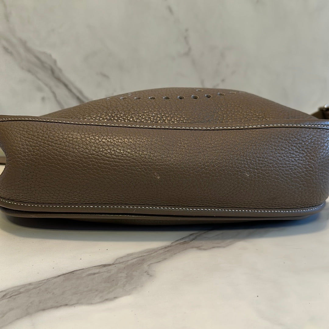 Hermès Evelyne GM, Preowned