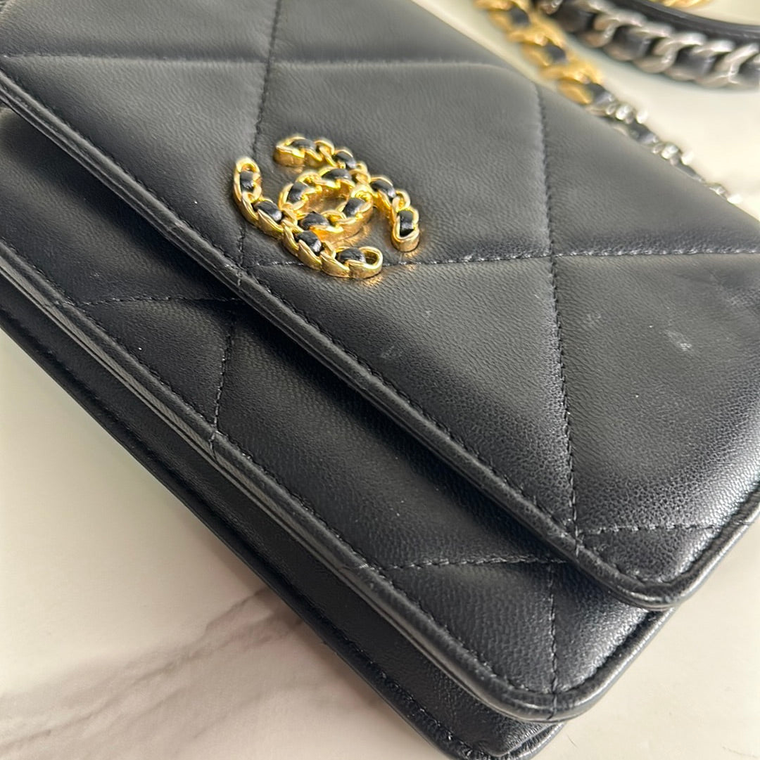 Chanel 19 Wallet on Chain in Black Quilted Lambskin, Preowned