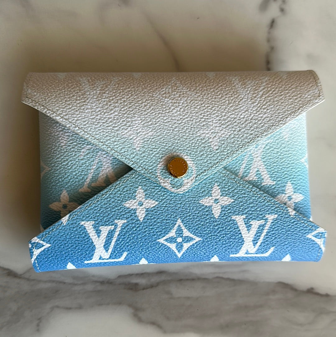 New Louis Vuitton By The Pool Medium Kirigami Pouchette