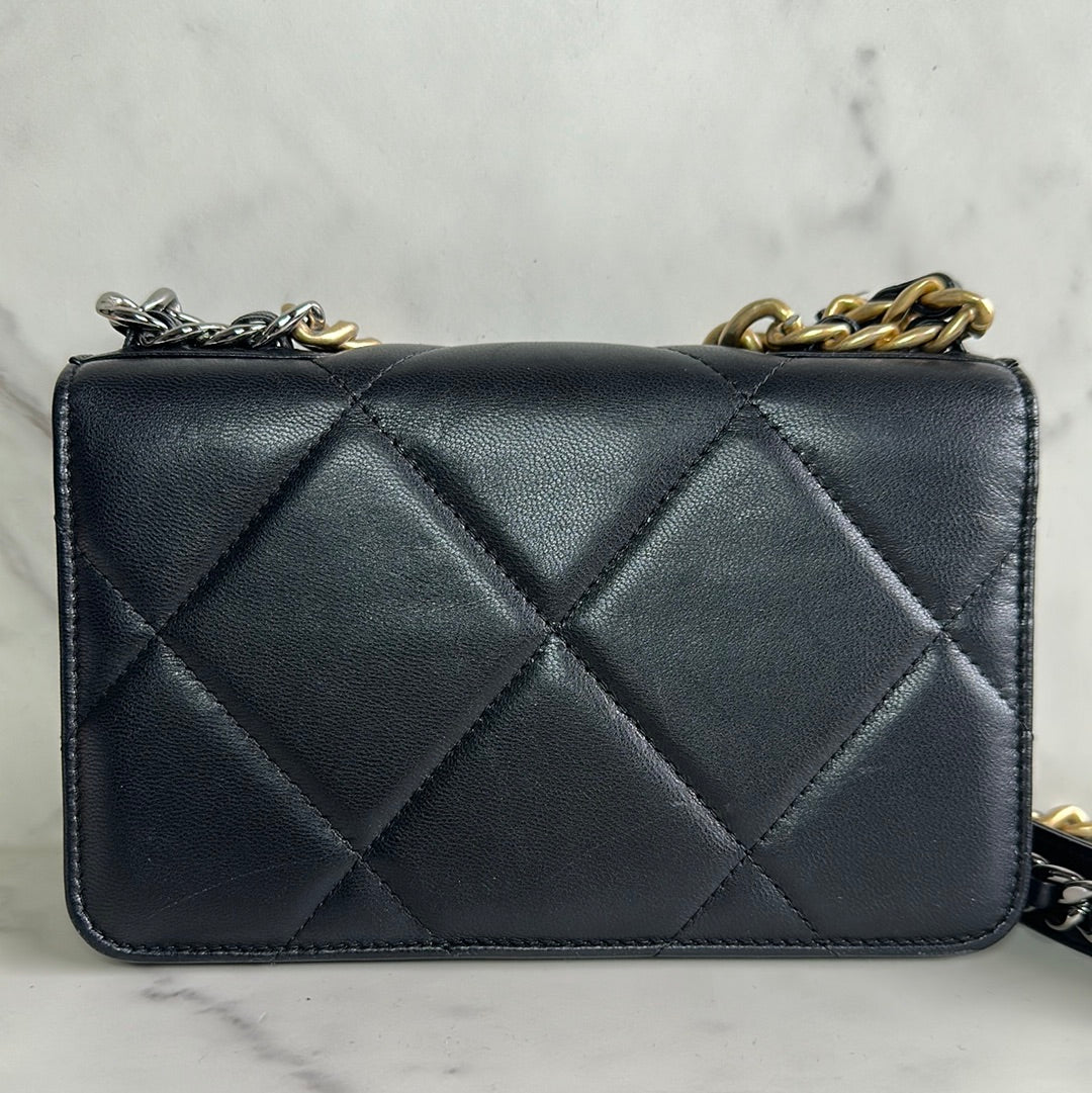 Chanel 19 Wallet on Chain in Black Quilted Lambskin, Preowned
