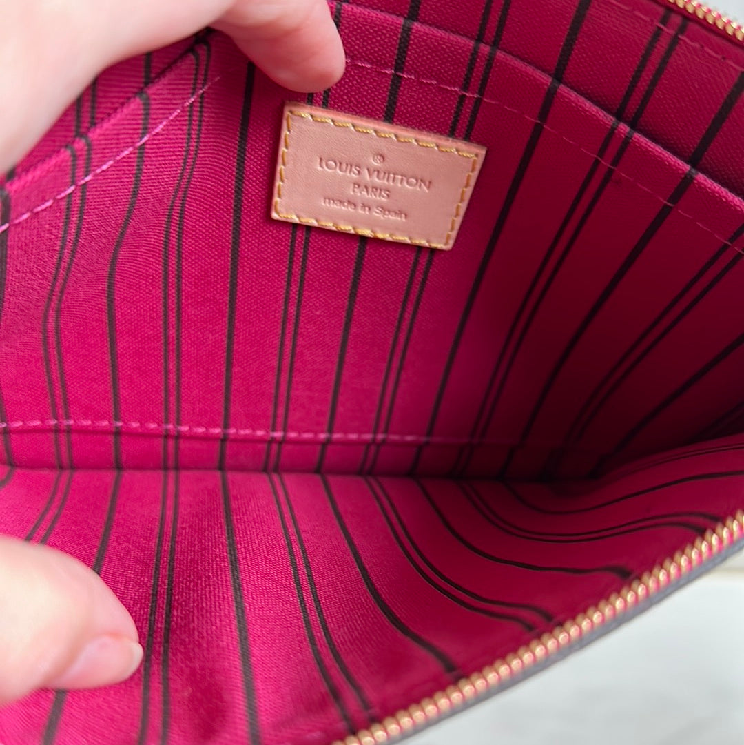 Louis Vuitton Monogram Pochette, Preowned