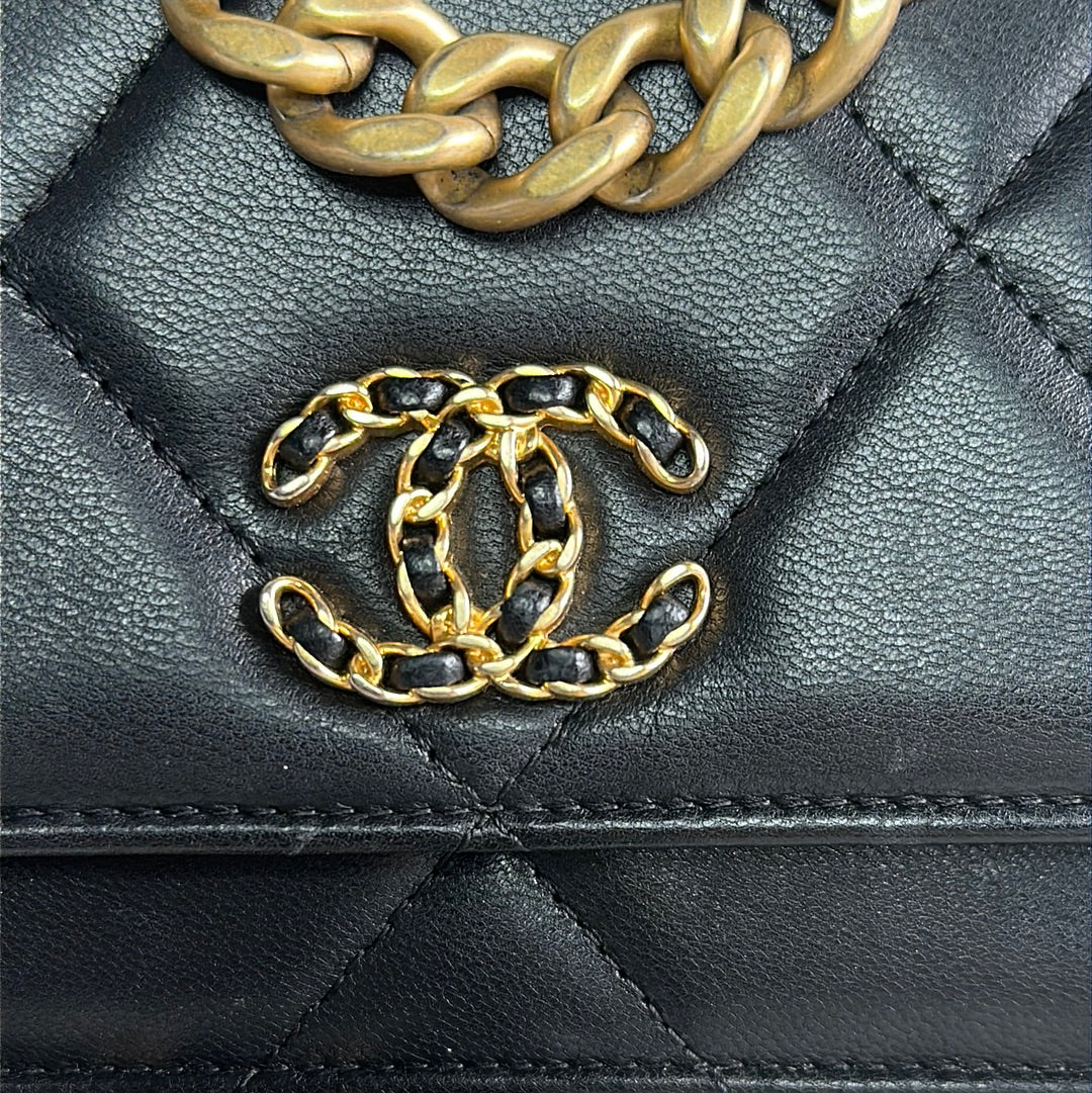 Chanel 19 Wallet on Chain in Black Quilted Lambskin, Preowned