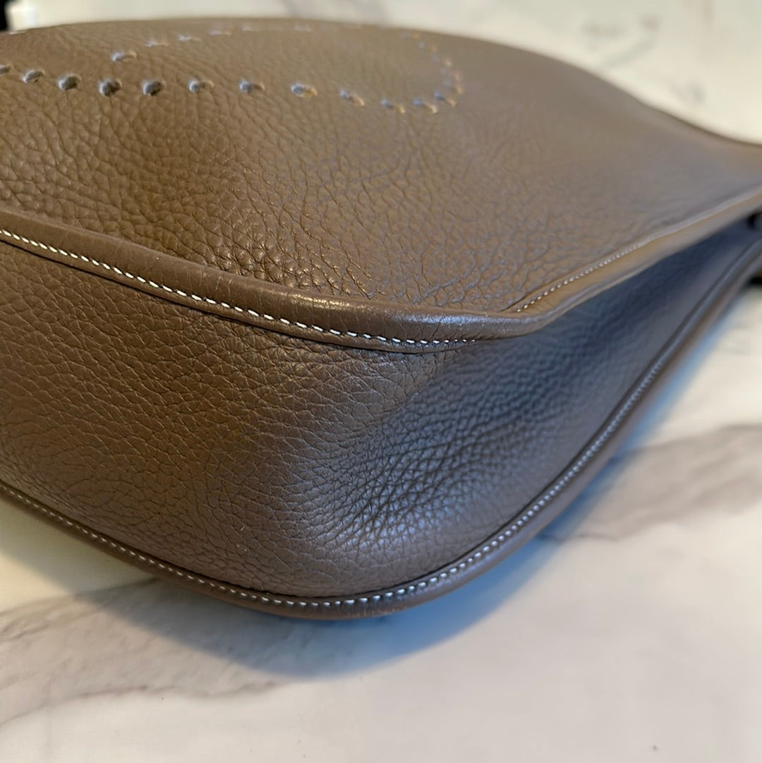 Hermès Evelyne GM, Preowned