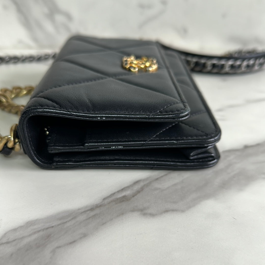 Chanel 19 Wallet on Chain in Black Quilted Lambskin, Preowned