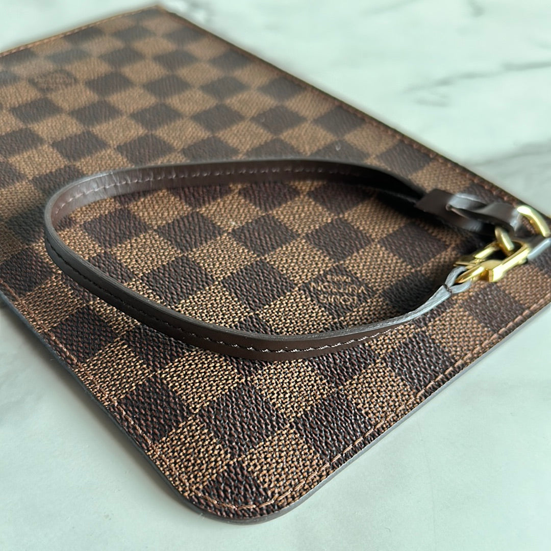 Louis Vuitton Pochette Damier Ebene, Preowned