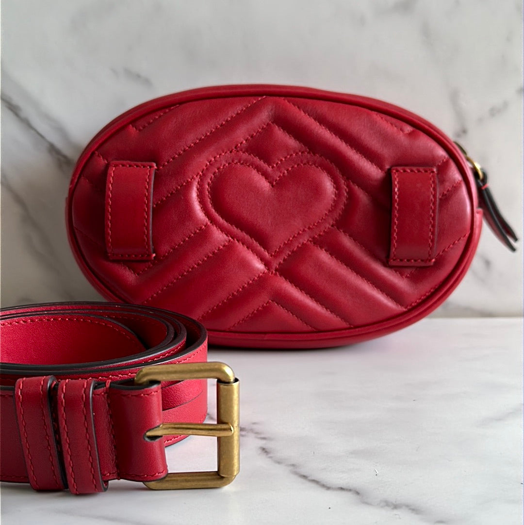 Gucci GG Marmont Waist Bag in red, size 85