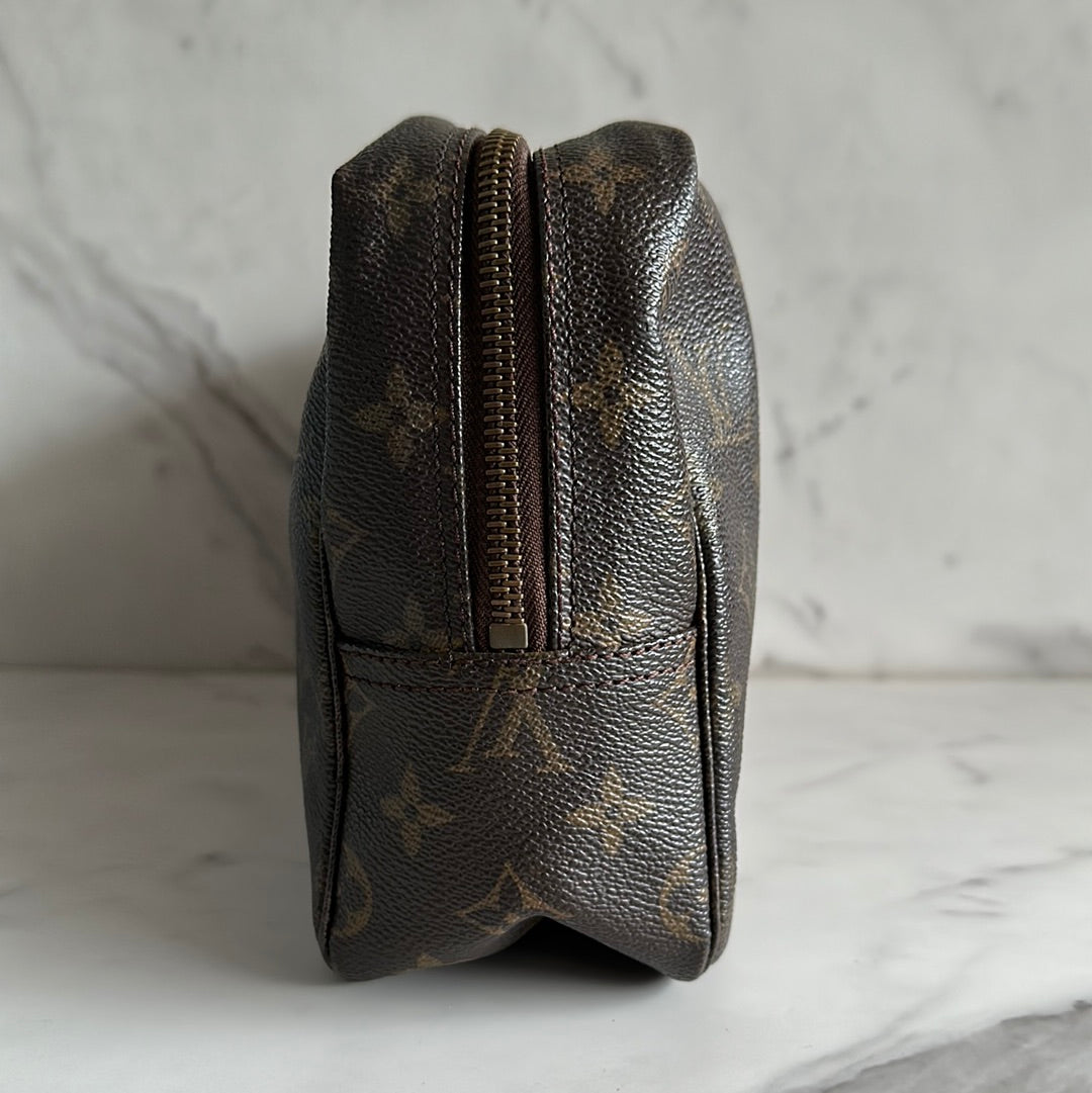 Louis Vuitton Trousse Toilette 28, Preowned