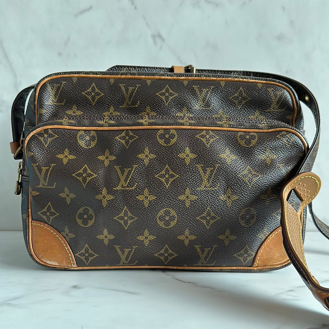 Louis Vuitton Nile, Preowned