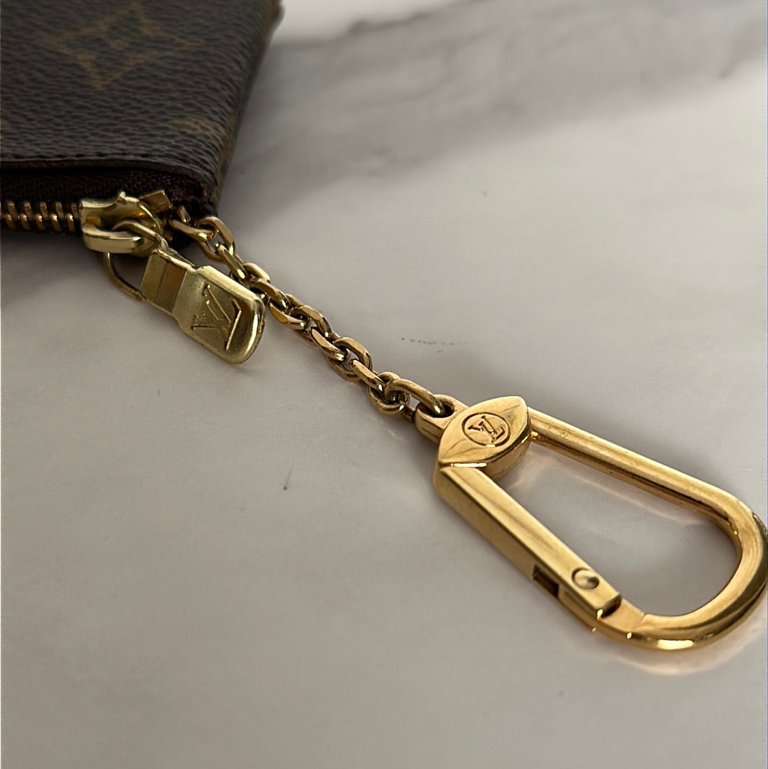 Louis Vuitton Pouchette Cles Monogram, Preowned