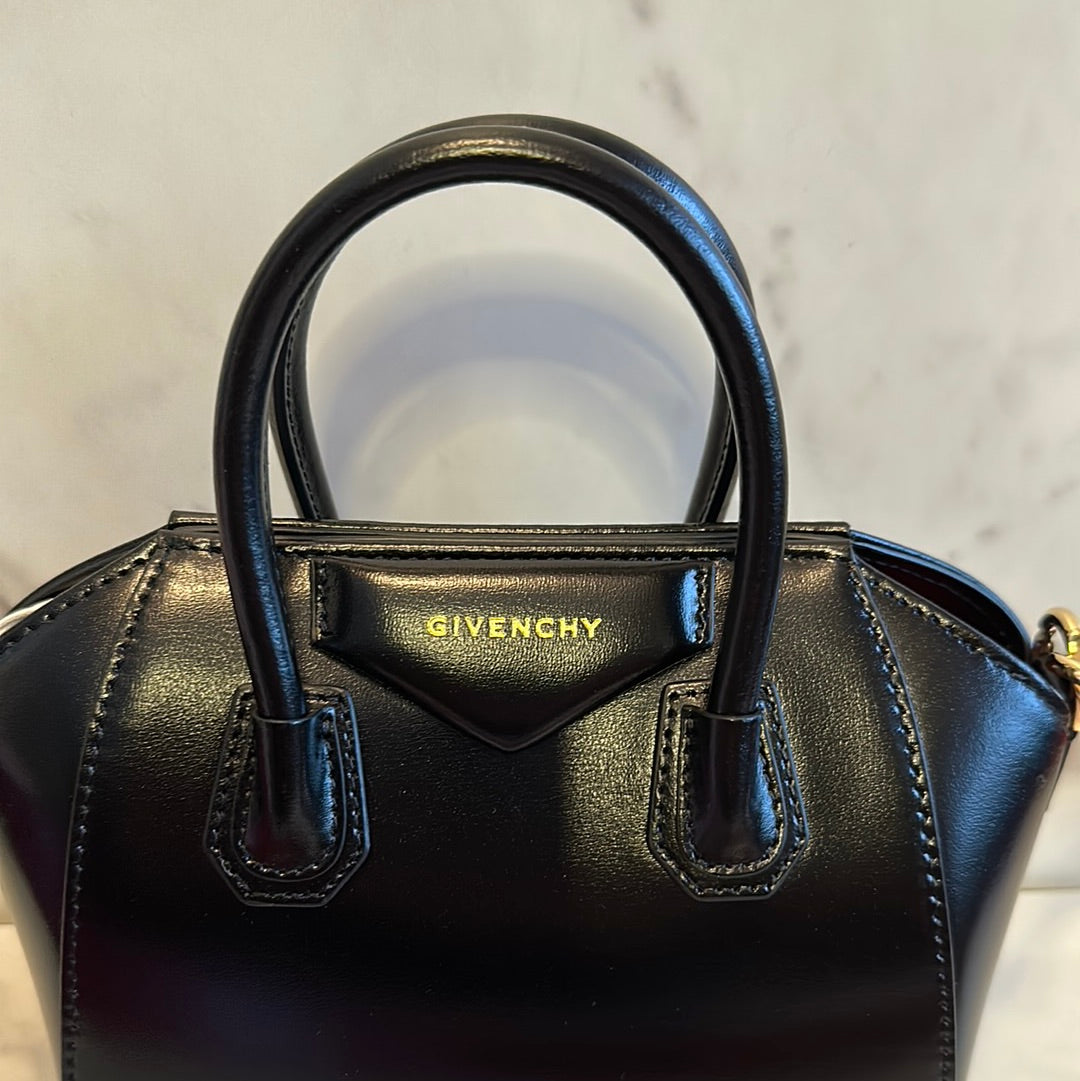 Givenchy Toy Antigona leather satchel, NEW