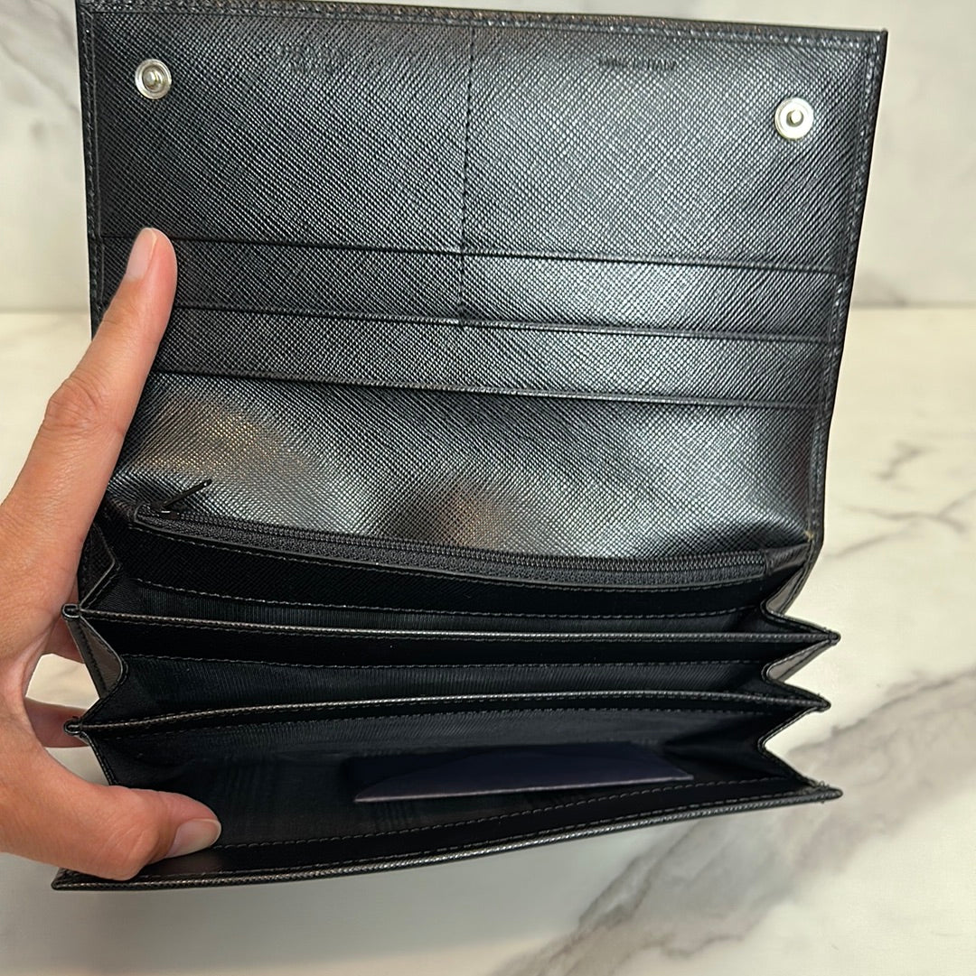 Prada Saffiano Bifold Long Wallet Black, Like New